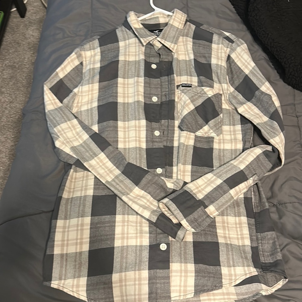 Hollister Beige/Grey Flannel Men’s Small